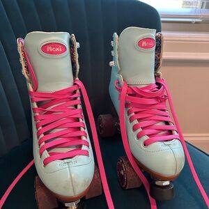 Moxy Beach Bunny Skates